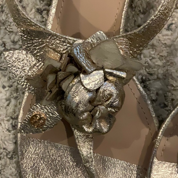 Tory Burch thong Sandals Sz 10 - Picture 2 of 3